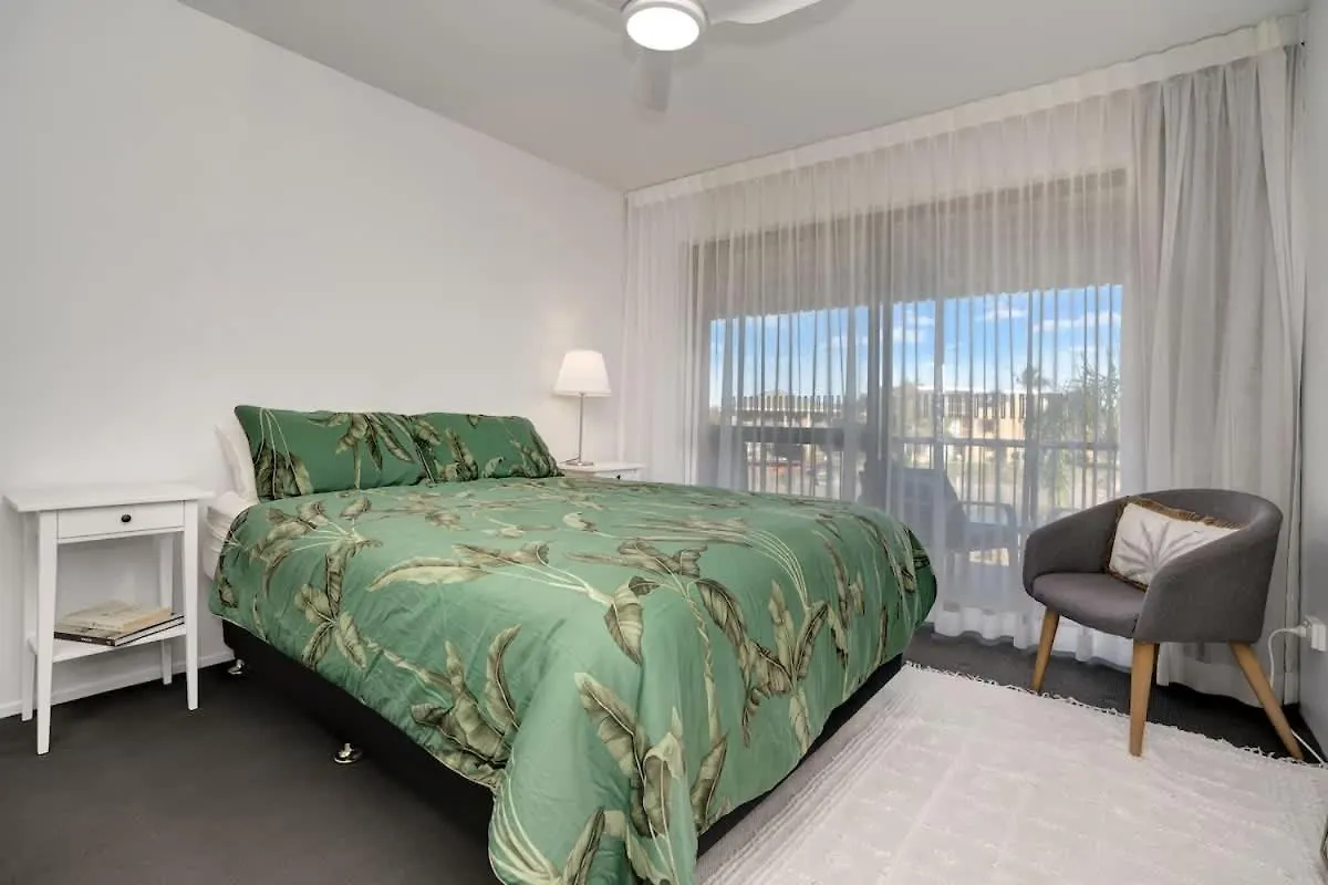 Breezy Waterfront Sanctuary In Central Mooloolaba 0*,  Australia